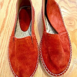 Burnt orange suede espadrilles, made in Spain, excellent quality